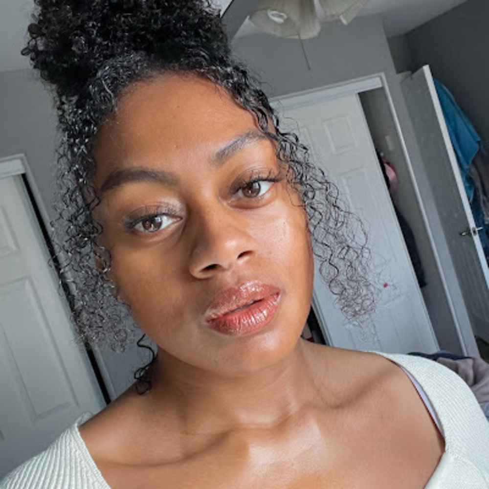 Meet your Posher, Shequin